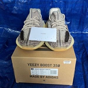 Yeezys 350 v2 Zyon